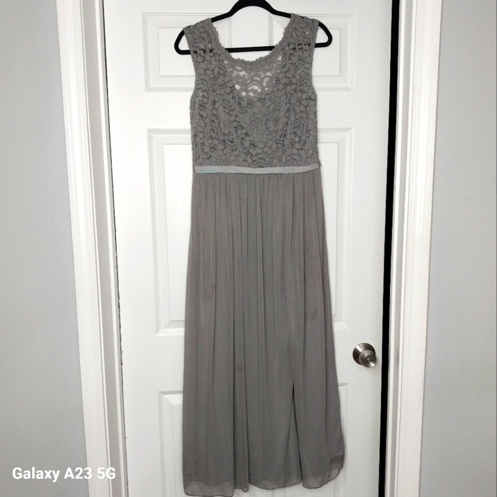David's bridal Gray bridesmaid dress with lace bodice and chiffon skirt. Size 8